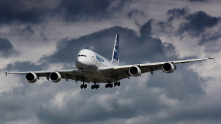 Qantas Grounds an A380 Because of Cracks in Its Wings